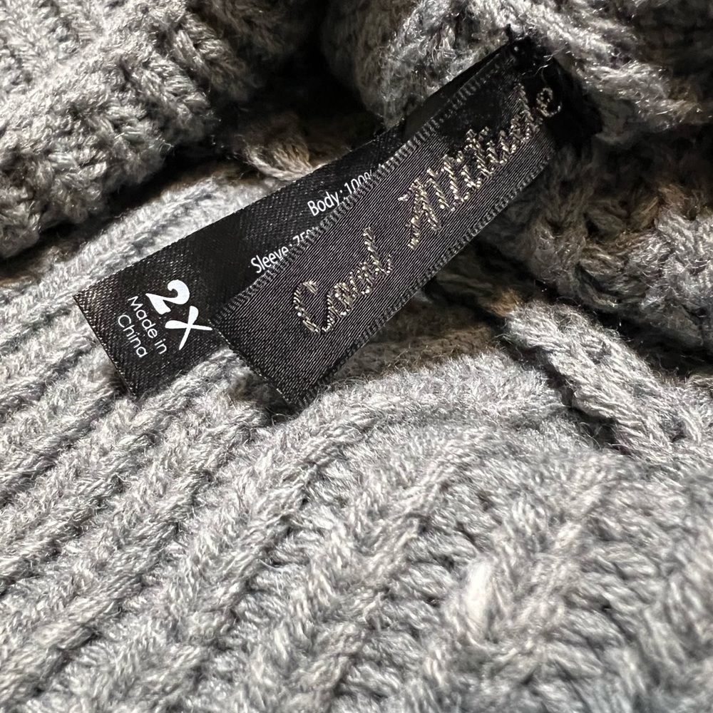 Distressed Sweater - Picture 9 of 10
